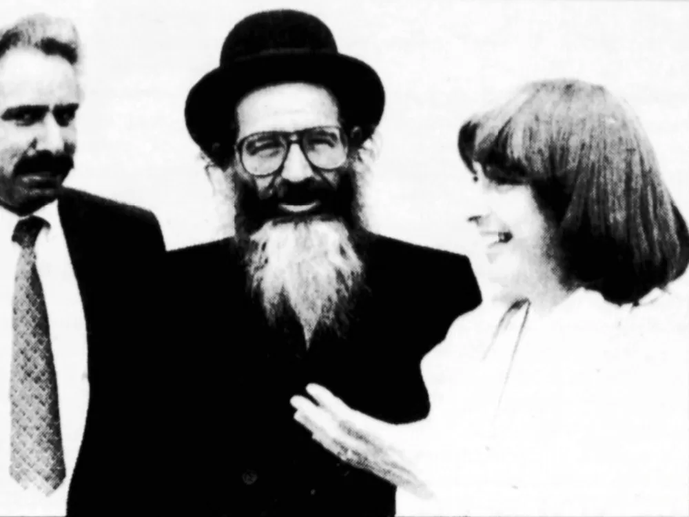 Rabbi Mordechai Goldstein Z"l with wife Rebbetzin Mazel Malchah Mollie and Stanley Herzstein
