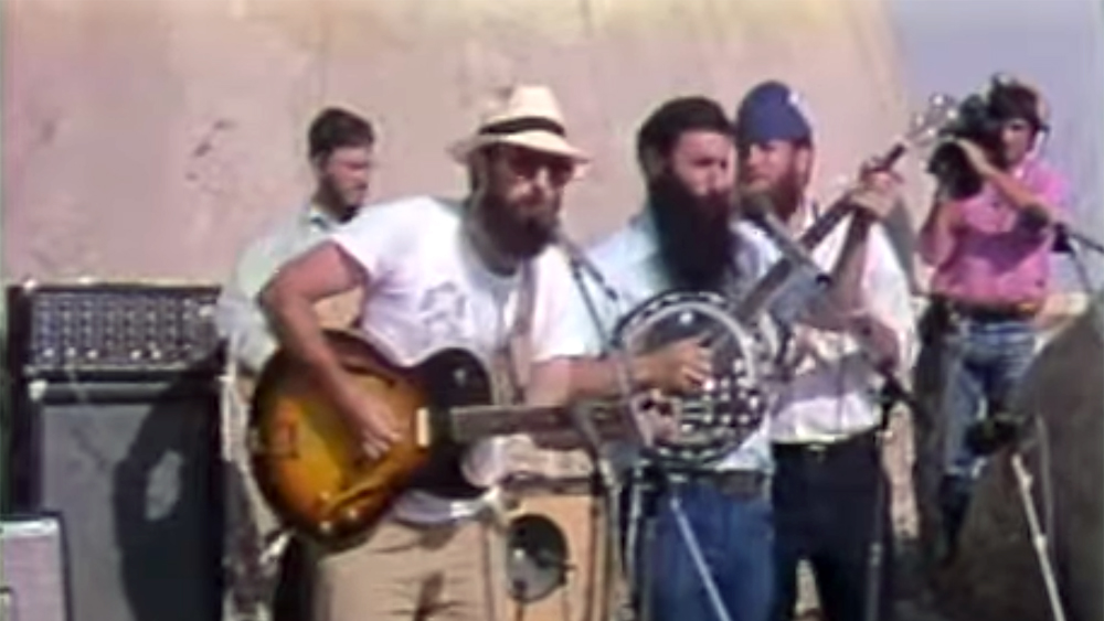 Pitchu Li by Diaspora Yeshiva Band Live on Mount Zion